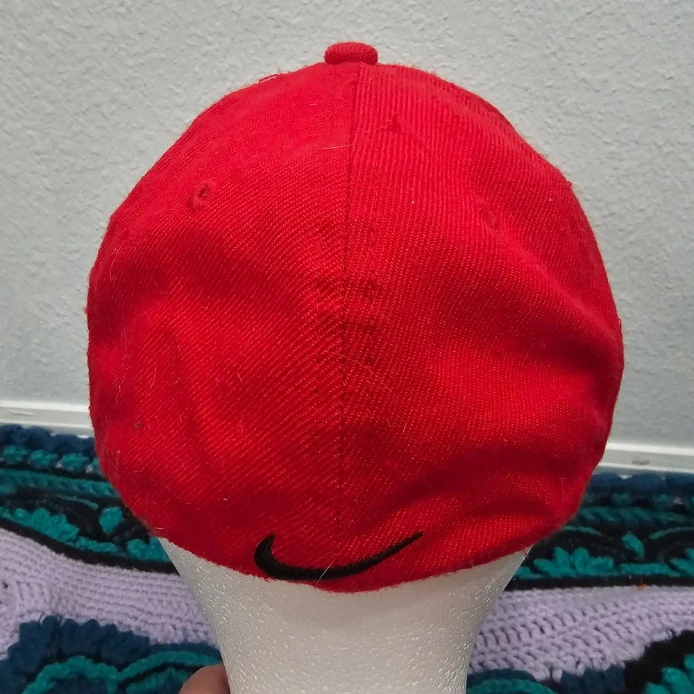Nike Team Georgia Bulldogs Fitted Hat Red Size 7 UGA NCAA Cap